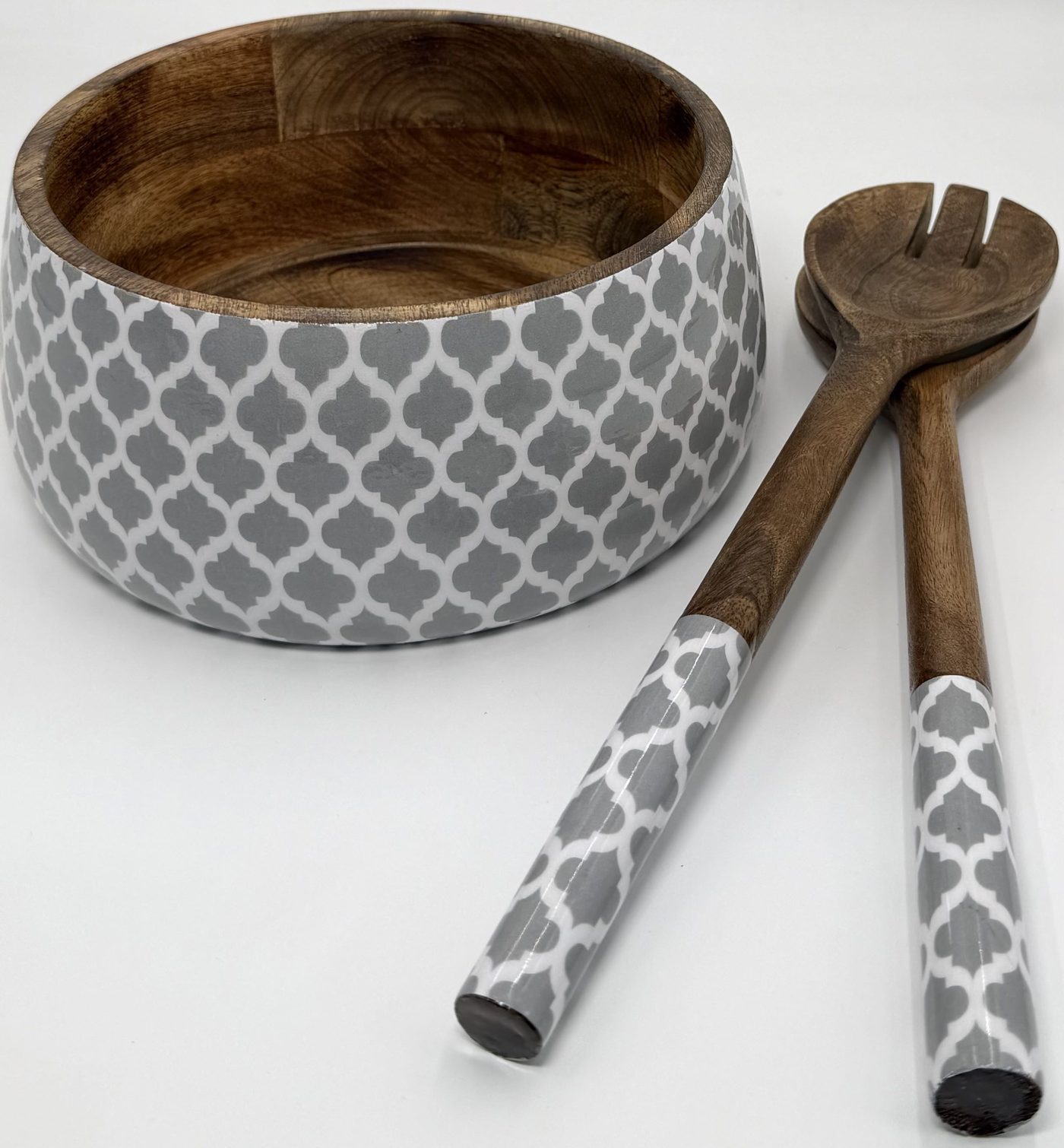 Salad Bowls in the Ivory Trellis design