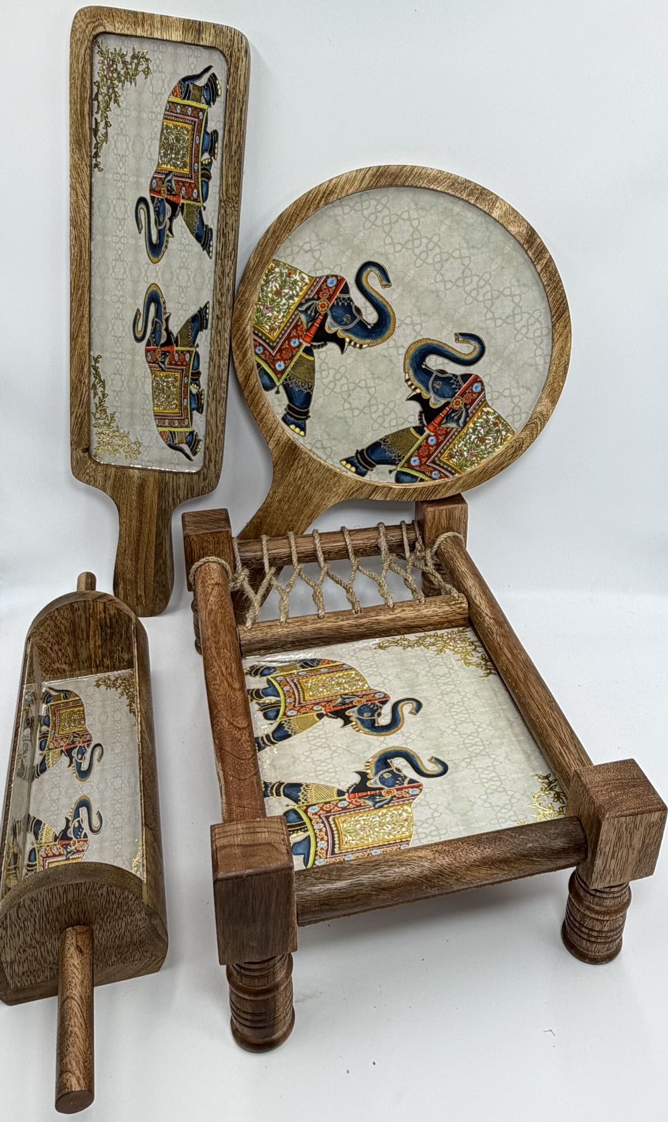 Khatiya Platter Set in the Gaj design