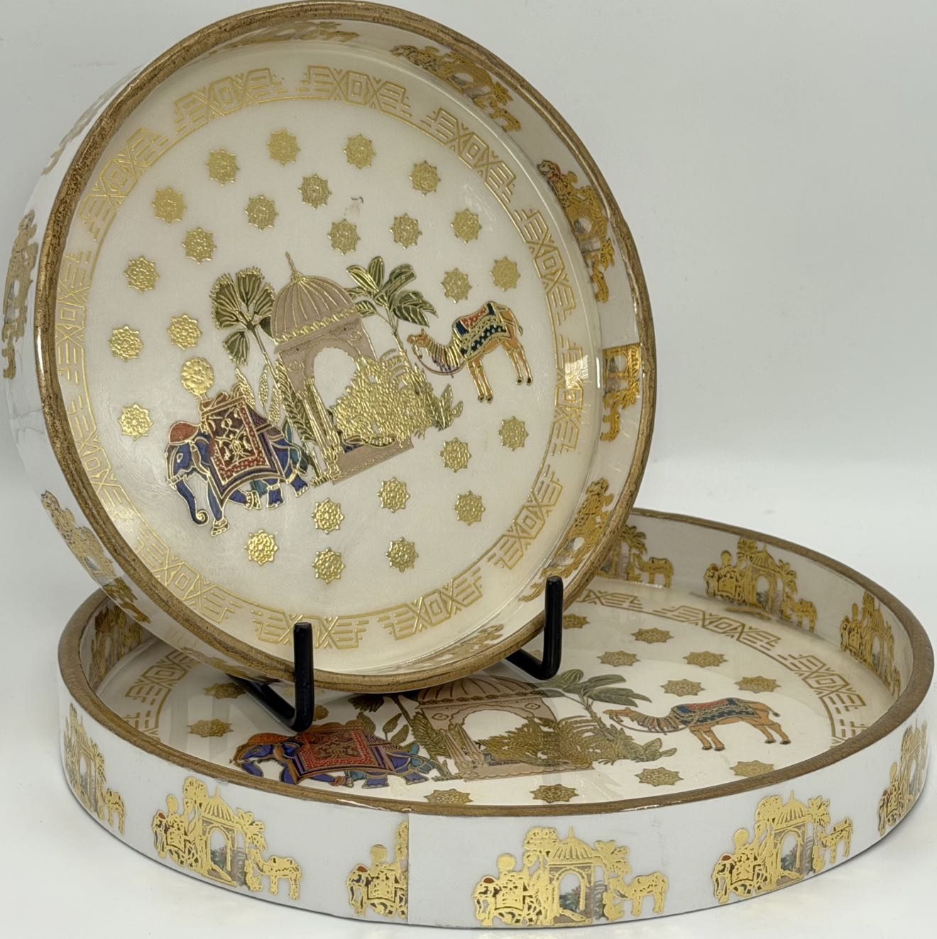 2 PC Tray Set (SMRN) in the Karavan design