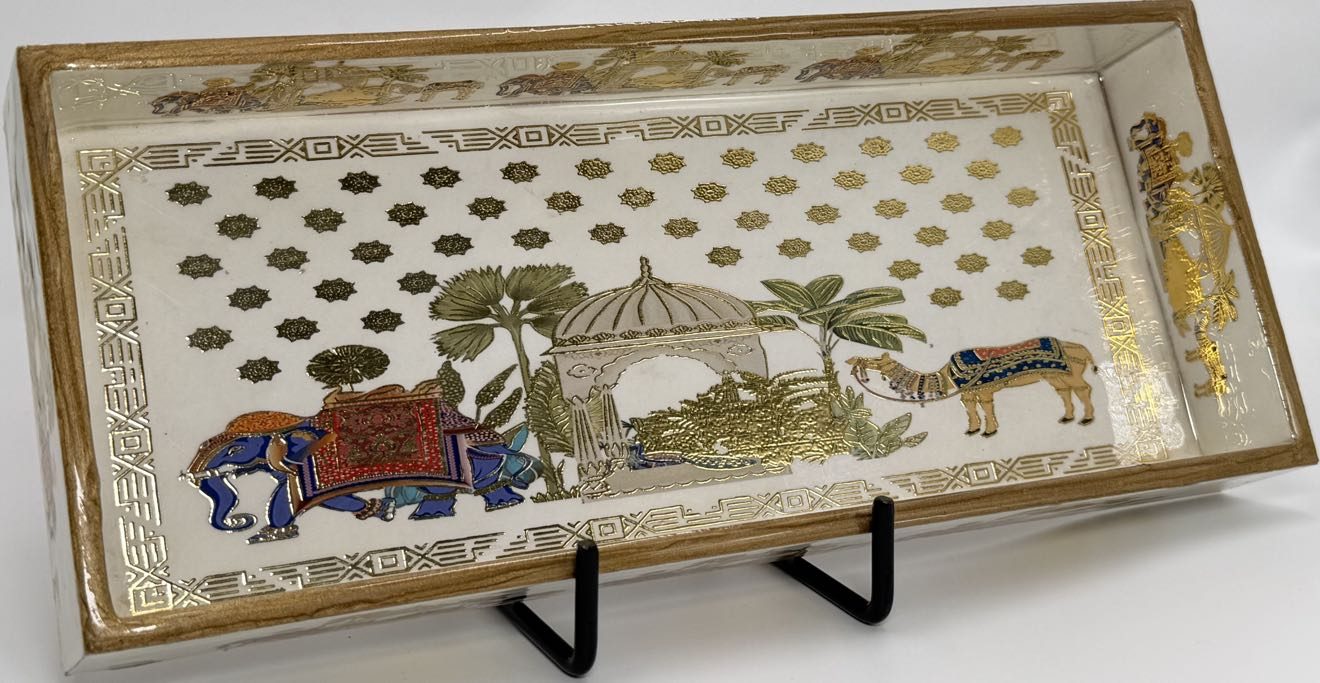Pan Tray in the Karavan design