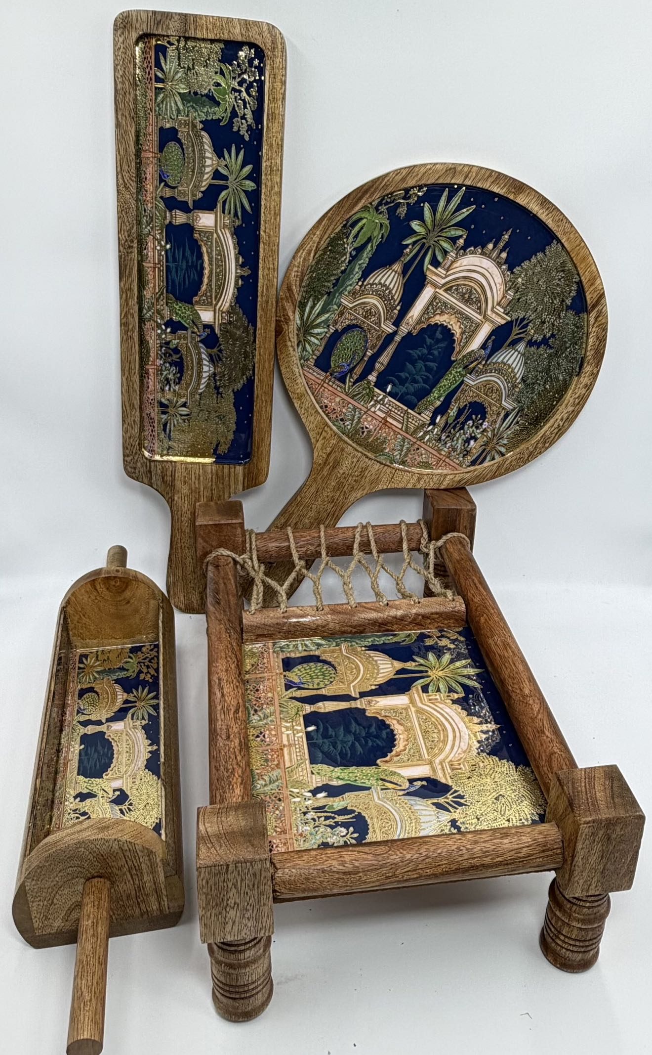 Khatiya Platter Set in the Mehraab design