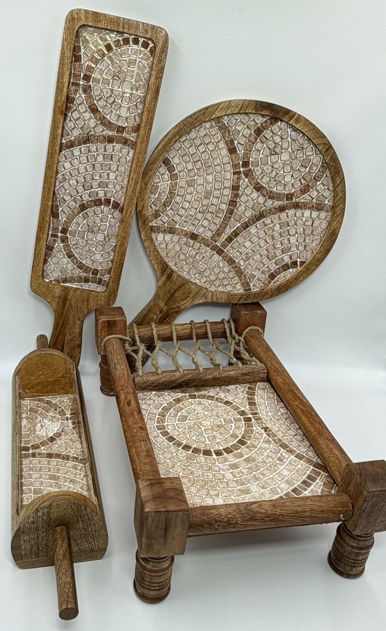Khatiya Platter Set in the Mother of Pearl design
