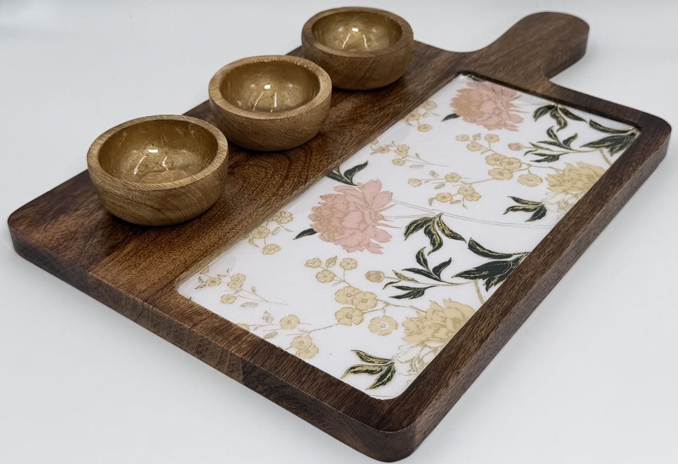 3 Bowl Platter in the Guldasta design