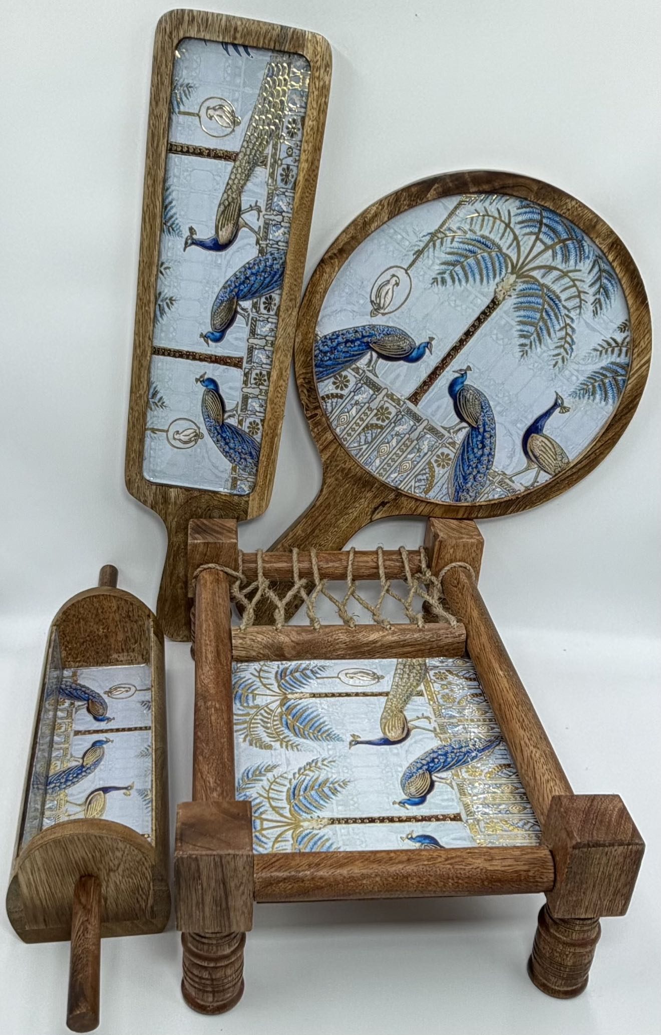 Khatiya Platter Set in the Mayura design